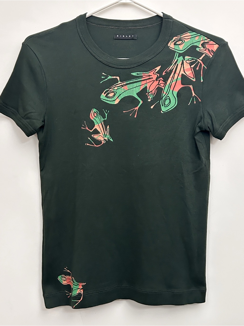 Sisley Dark Green Short Sleeve Tee with Green & Coral Frog Graphic